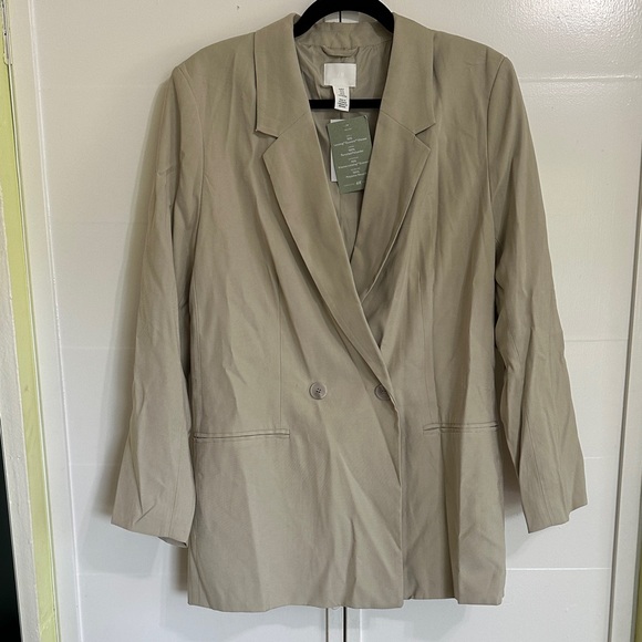 H&M Jackets & Blazers - H&M Beige Double-Breasted Blazer